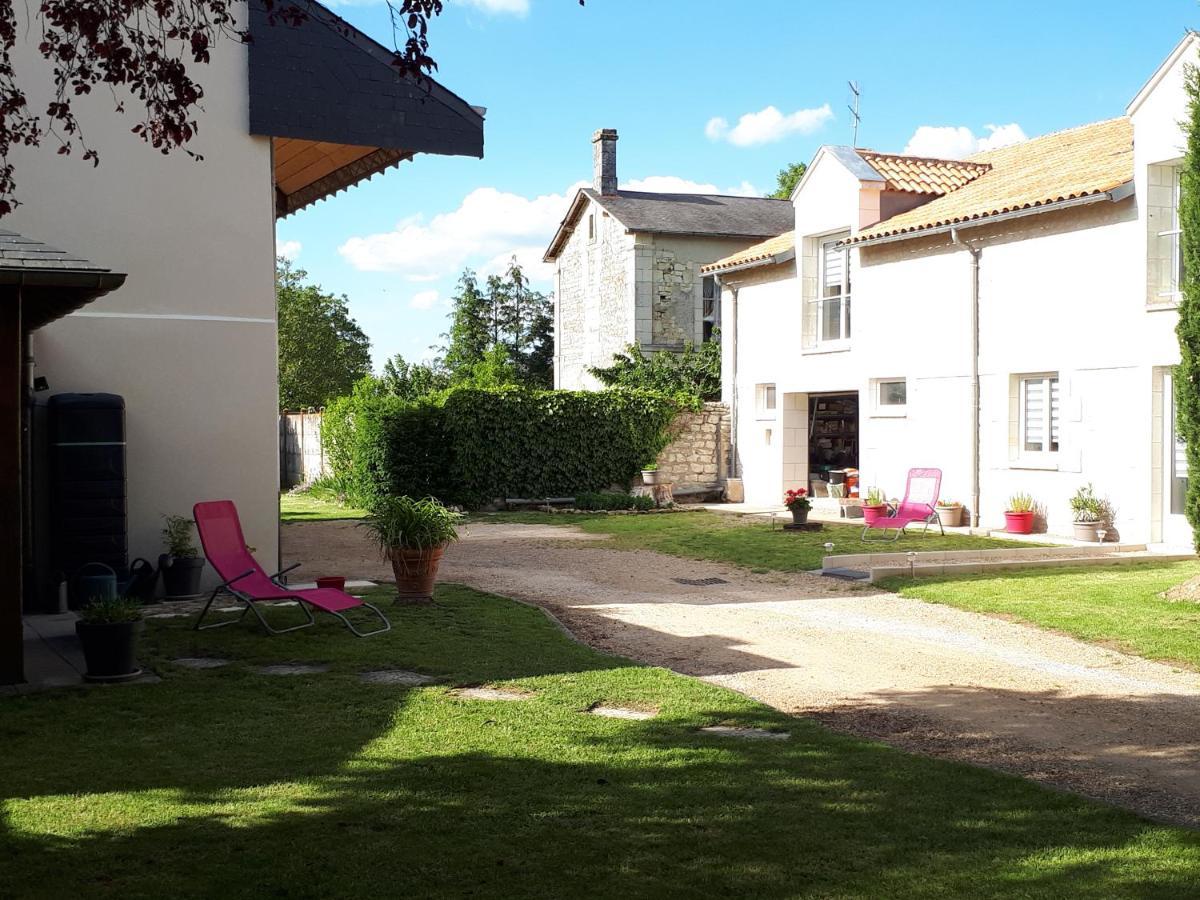 Gite Amanala Poitou Saint-Genest-d'Ambiere Экстерьер фото
